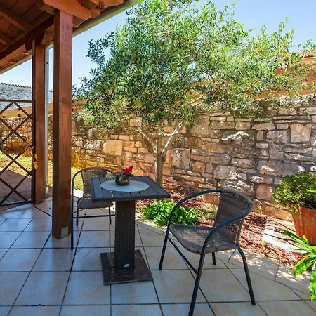 Stunning In With Kitchen